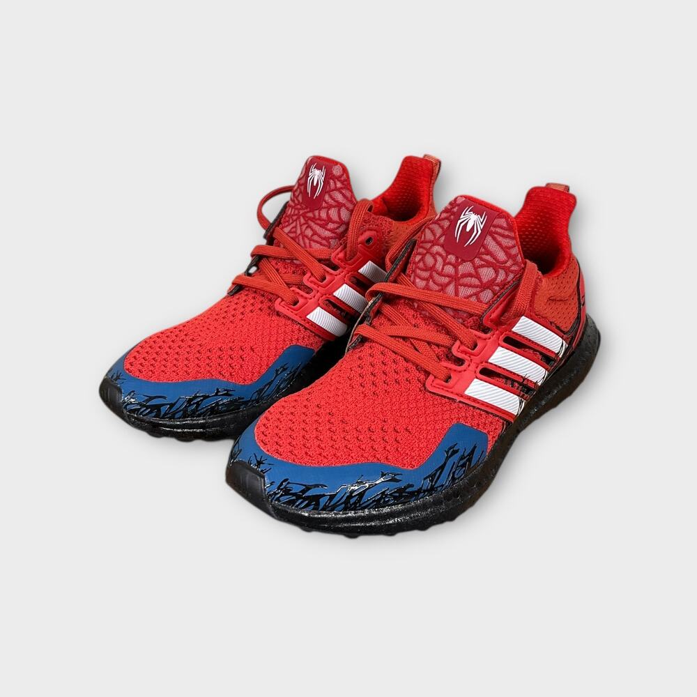 adidas Unisex-Child X Marvel Spider Man Ultraboost 1.0 Sneaker (US 5)